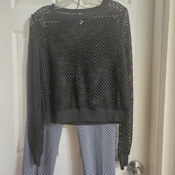 Cynthia Rowley Pants - Cynthia Rowley Navy and White Geo Print Top